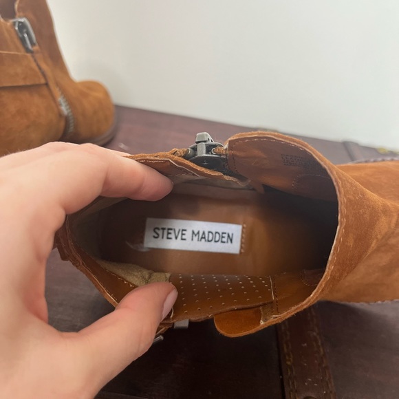 Steve Madden Cassie Suede Western Bootie 8 - Picture 16 of 16